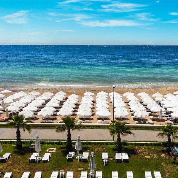Sirma — widok z hotelu