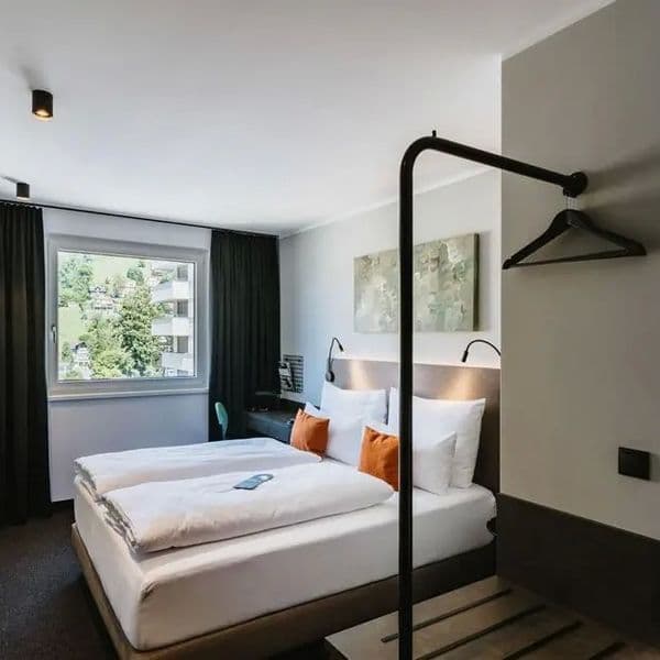 Night Inn