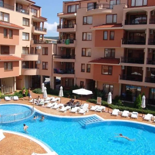 Efir Aparthotel