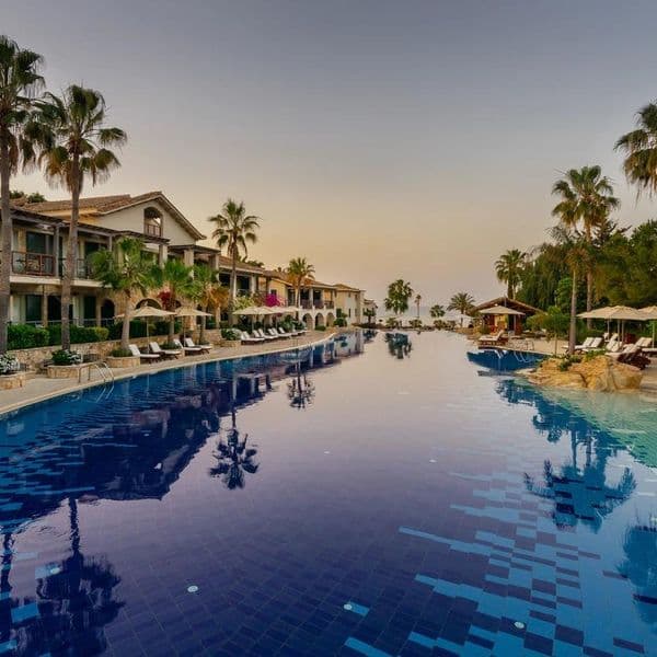 Columbia Beach Resort