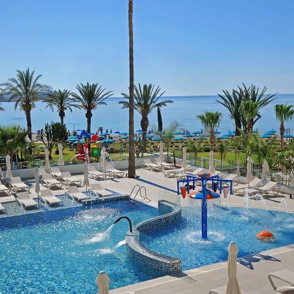 Nelia Beach