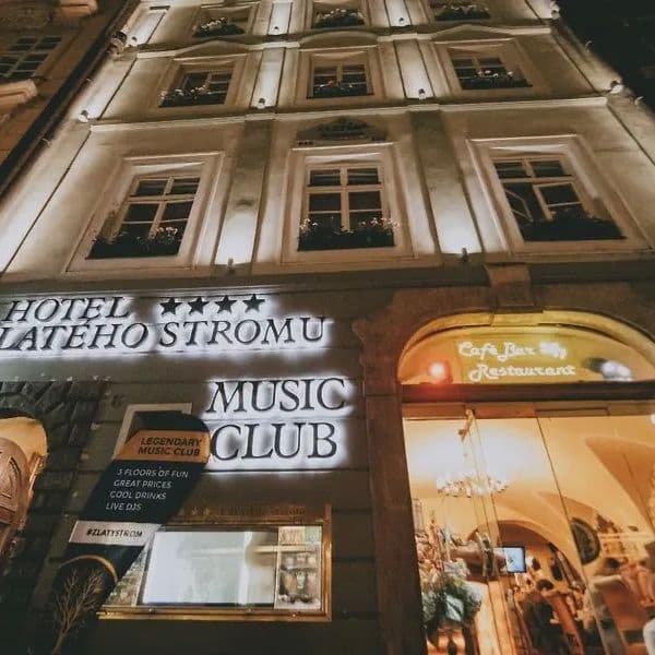 U Zlateho Stromu