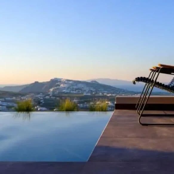 Apikia Santorini