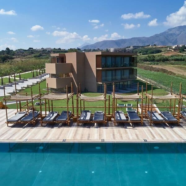 La Mer Resort