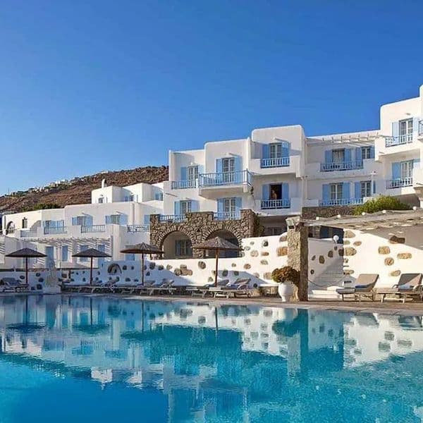 Manoulas Beach (Mykonos)