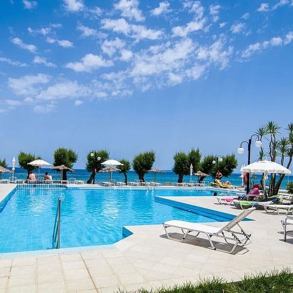 Mimoza Beach