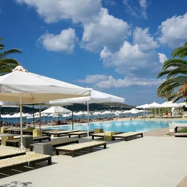 Plaza Resort