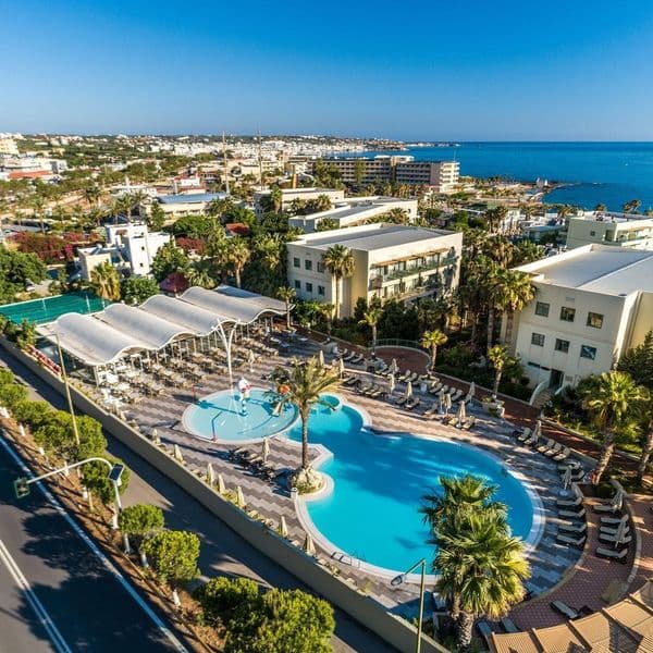 Star Beach Village