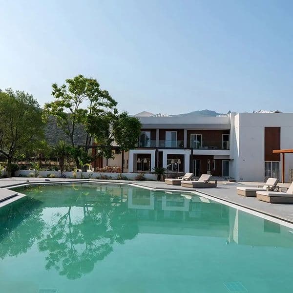 The Mini Resort