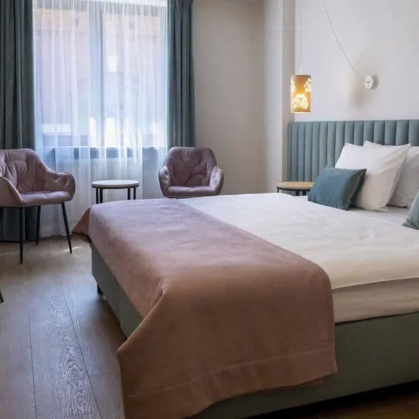 H12 Hotel