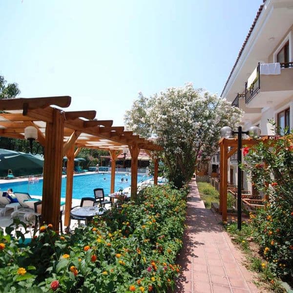 Perdikia Beach