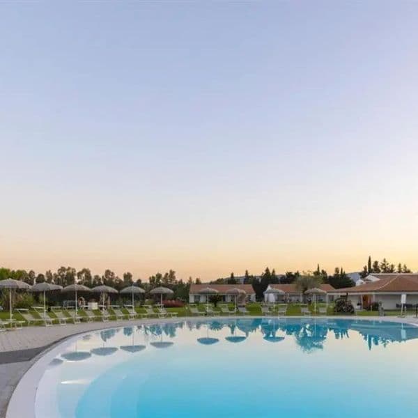 S Arena Beach Oasis
