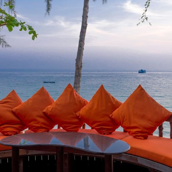 Baan Ploy Sea