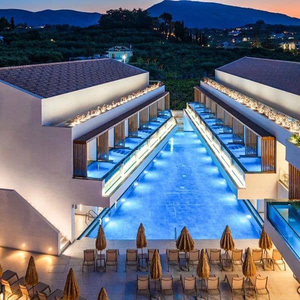 Ionis Art Luxury Suites