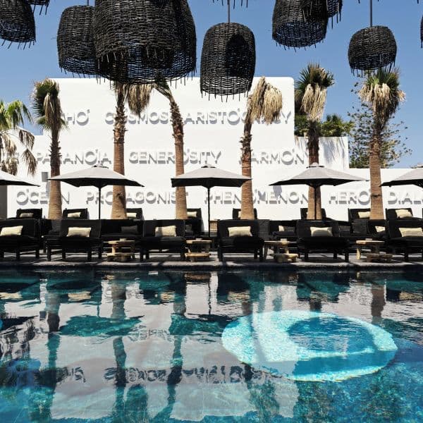Myconian O Hotel