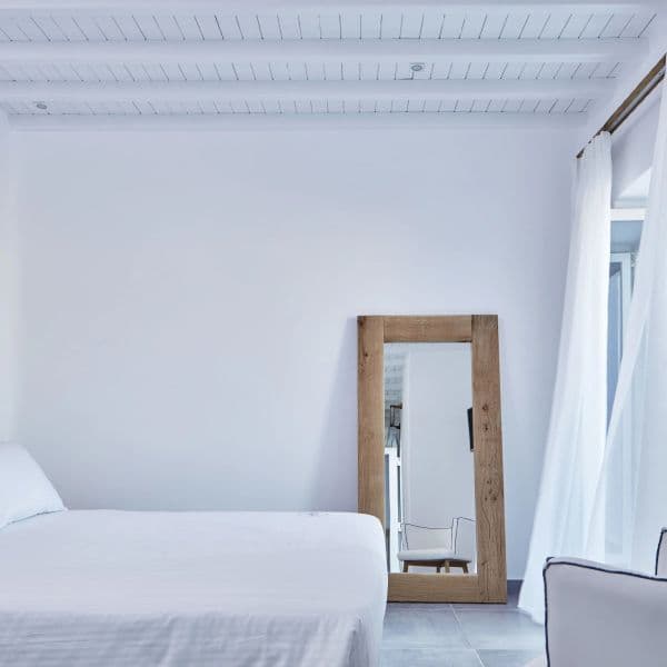 Mykonos Waves Beach House & Suites