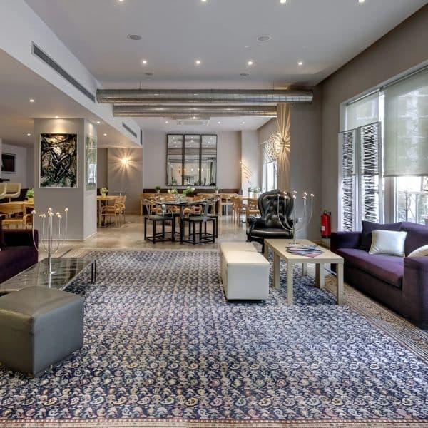 Polis Grand