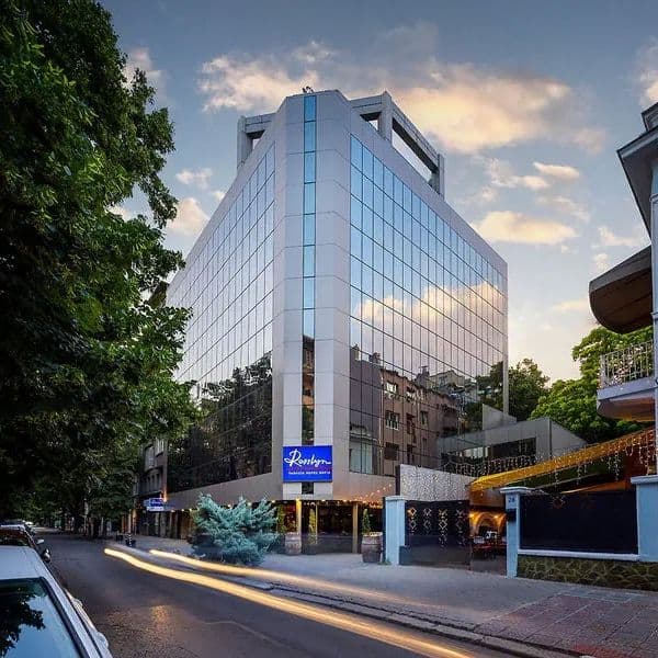 Rosslyn Thracia (ex. Best Western Premier Thracia)