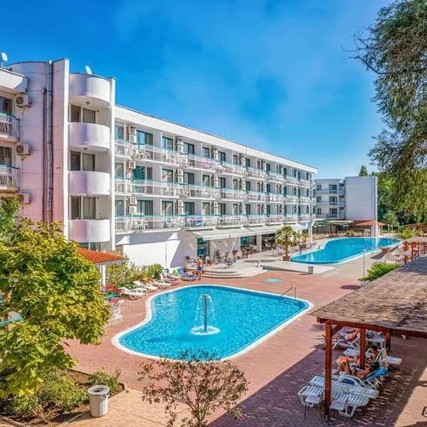 Zefir Beach
