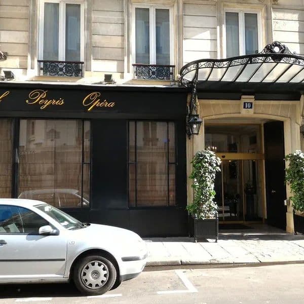 Peyris Opera