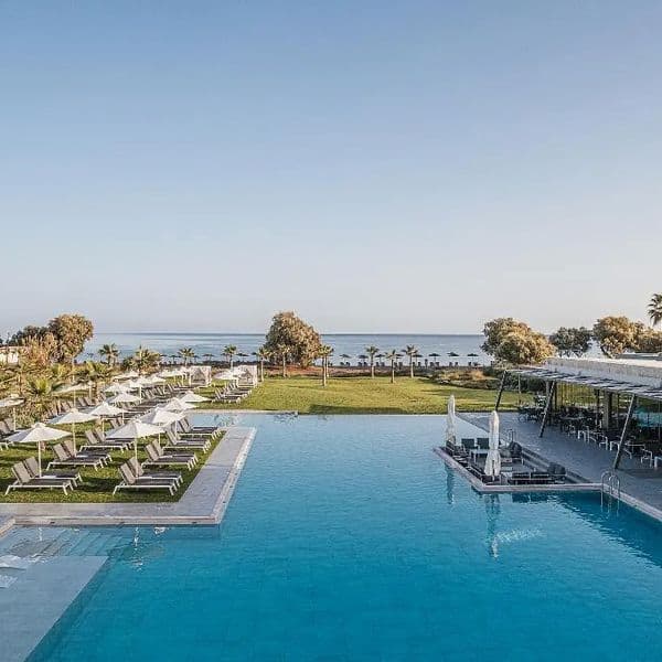 Myrion Beach Resort