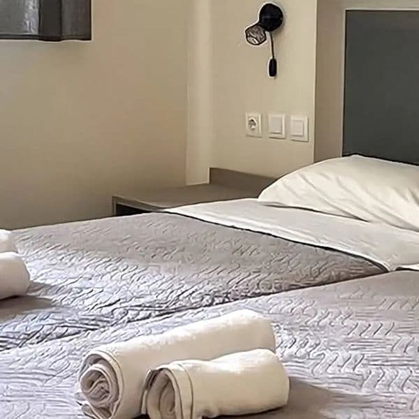 Romanias Apartments