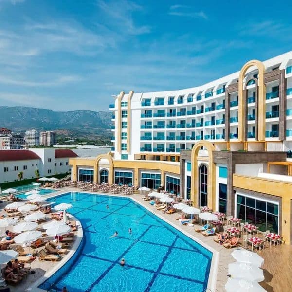 The Lumos Deluxe Resort & Spa