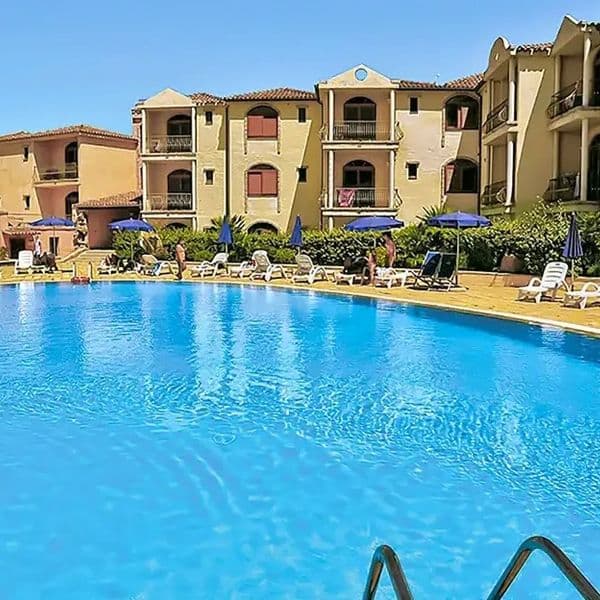 Club Esse Posada Beach Resort (Palau)