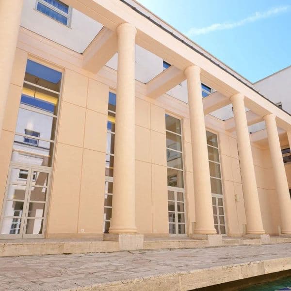 Palazzo Esedra