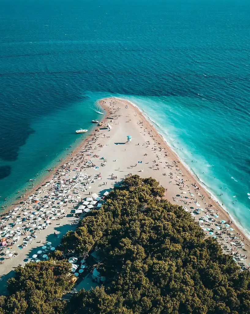 Brač plaża chorwacja wyspa