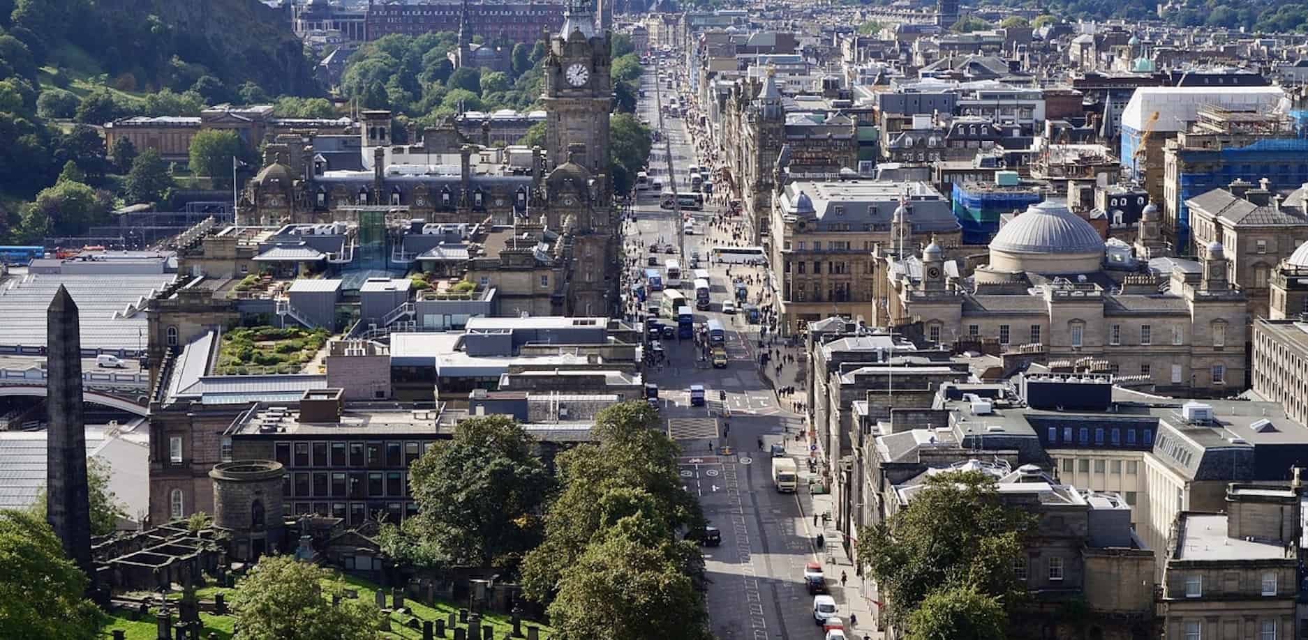 Chcieli nacieszyć się widokiem, a zobaczyli... matowe szkło