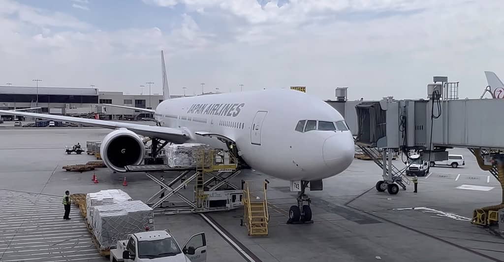 Bezpłatne loty w Japan Airlines: Jak skorzystać?